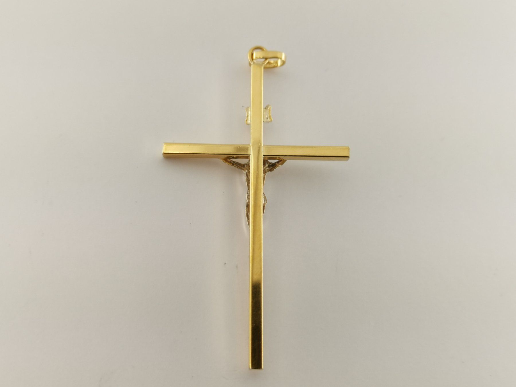 18K Gold Kreuz Anhänger AHGR2701