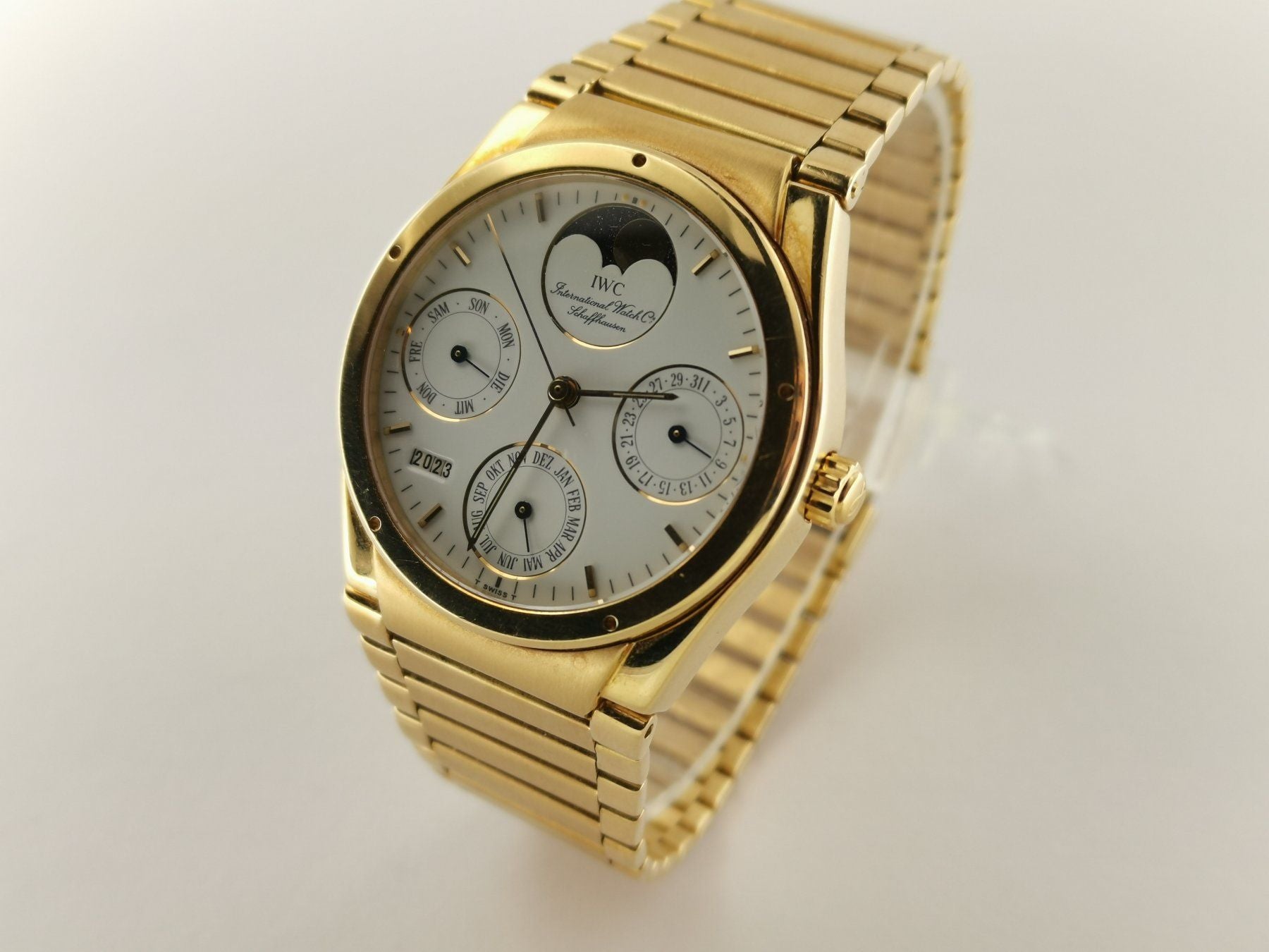 IWC Ingenieur Perpetual Calendar 18K yellow gold IW3540
