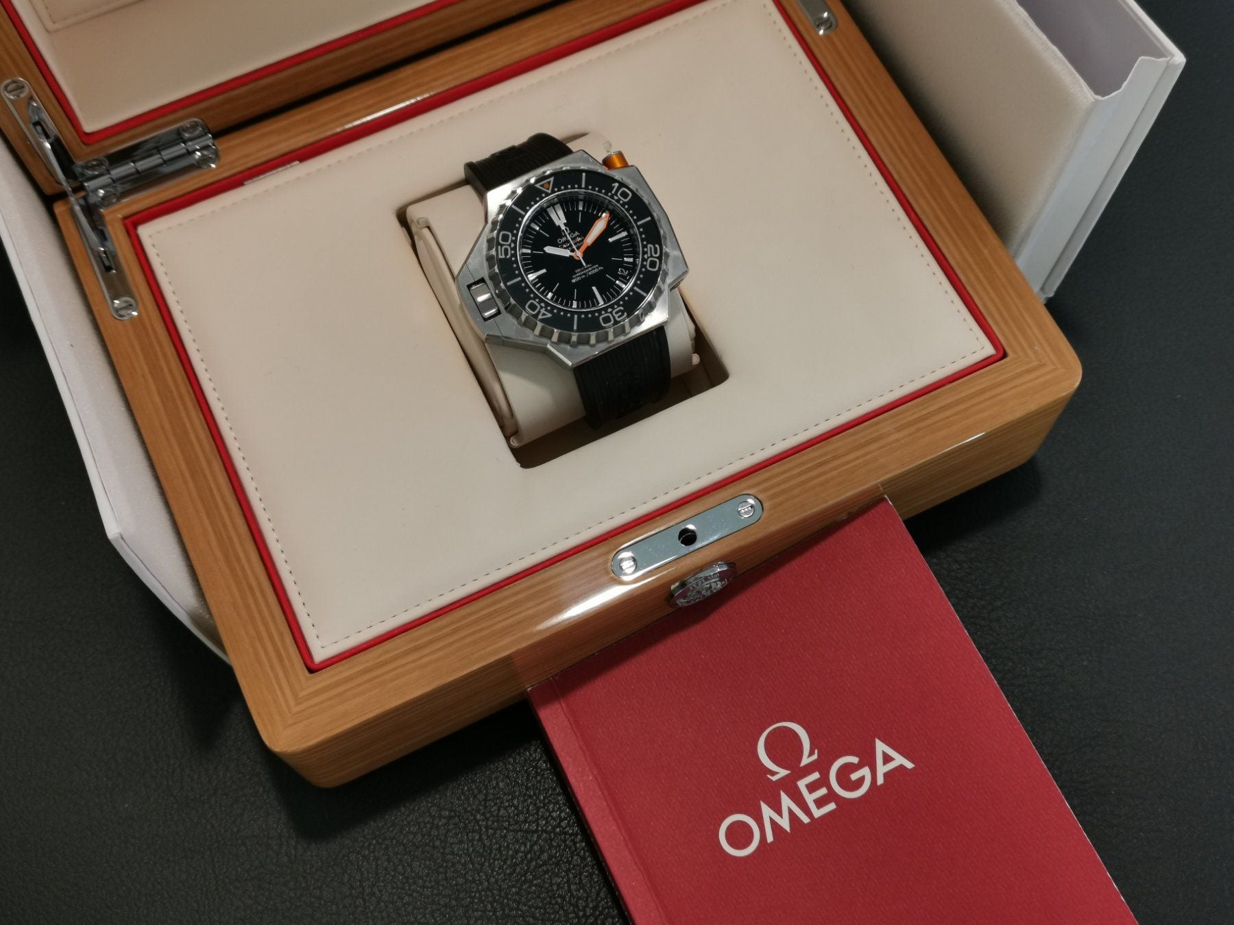 Omega Seamaster PloProf
