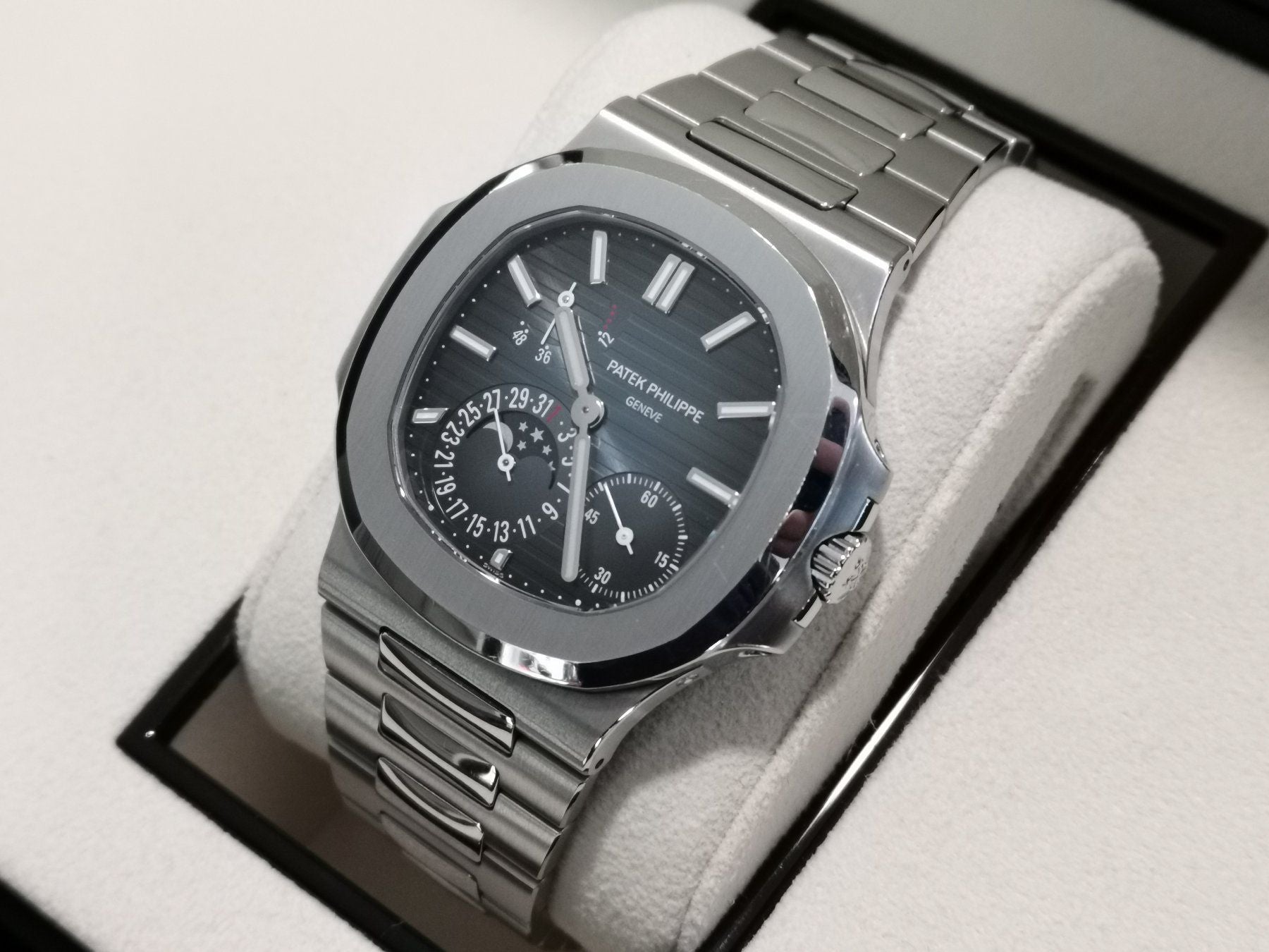 Patek Philippe Nautilus 57121A-001 Full Set