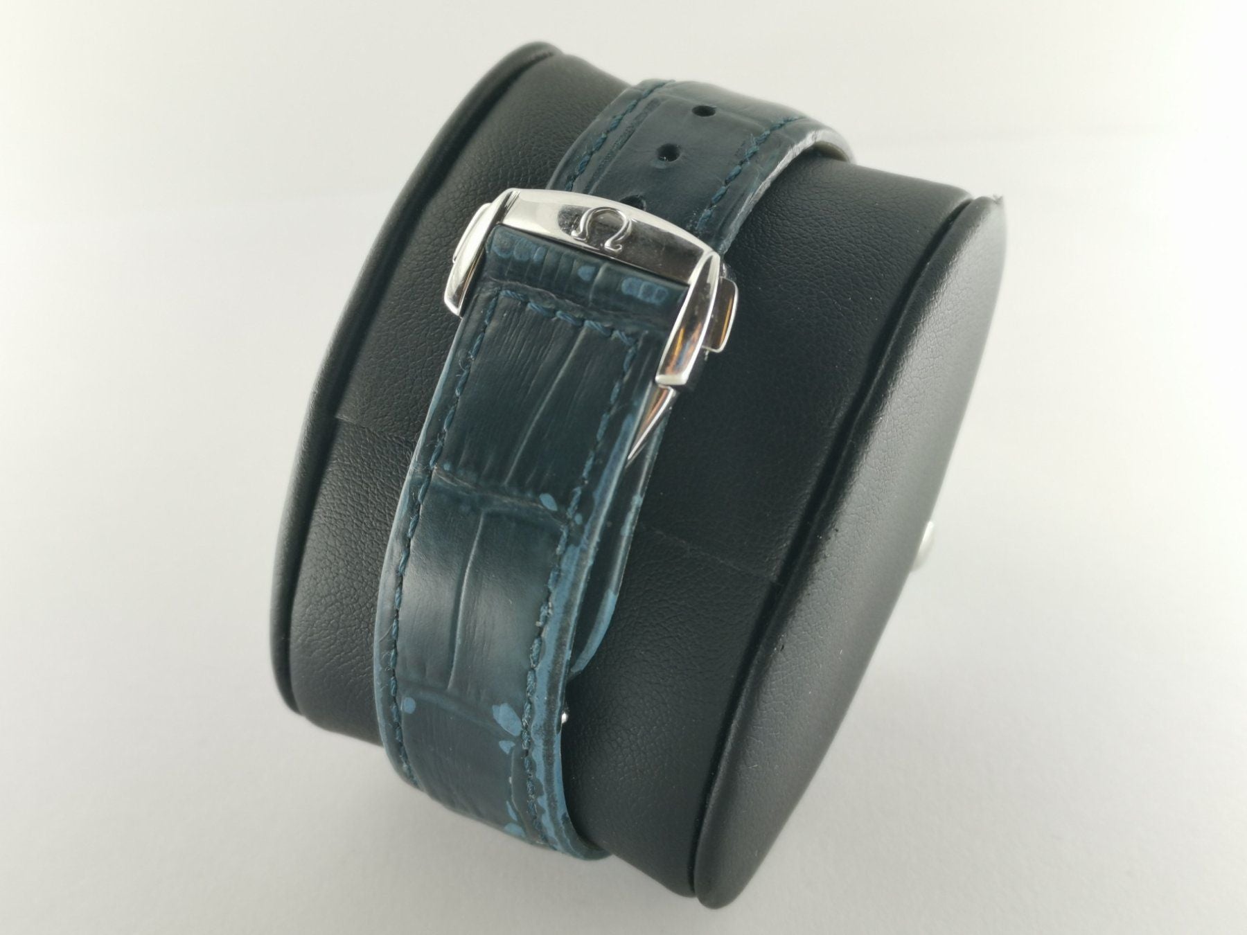 Omega De Ville Hour Vision