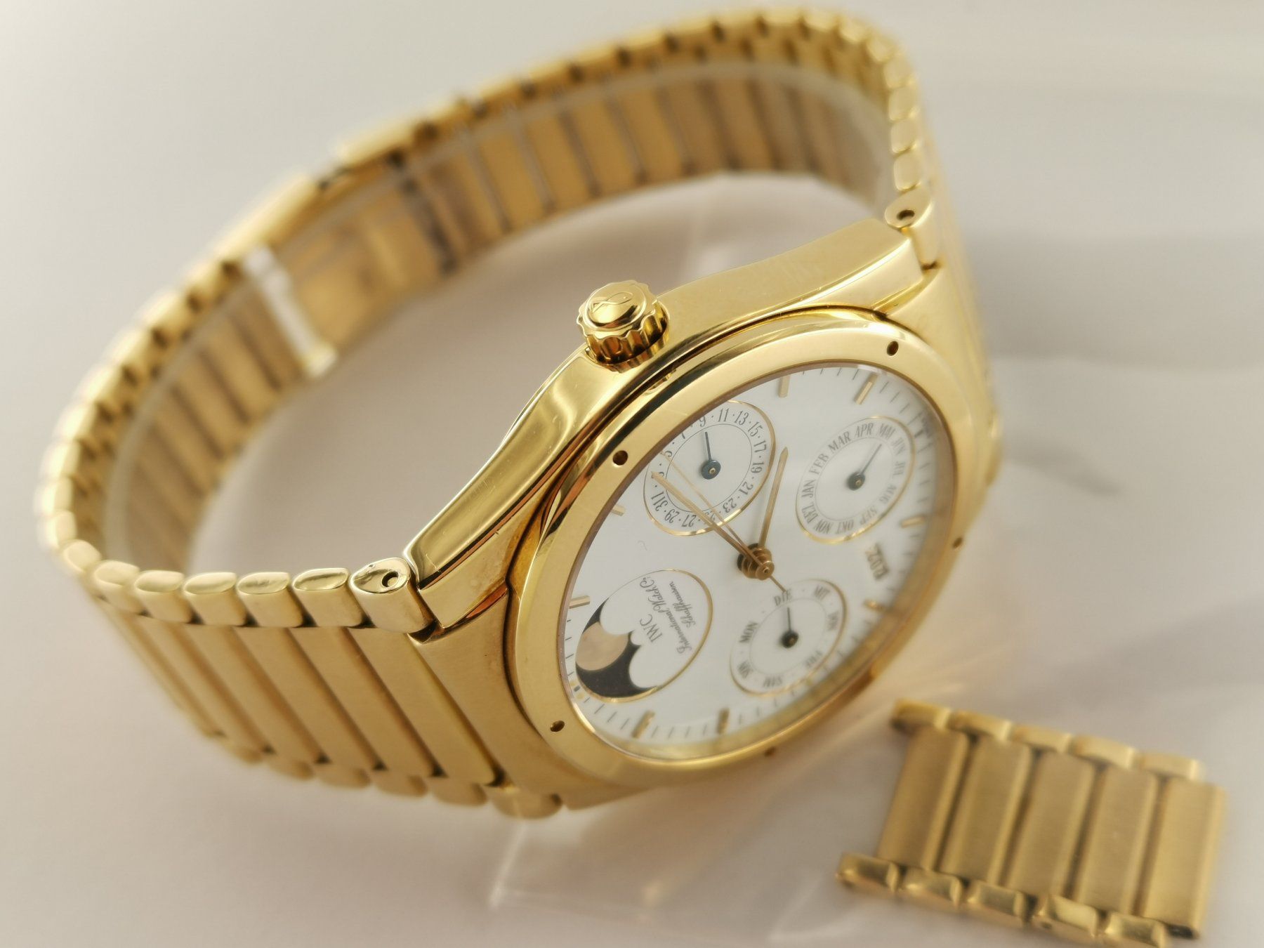 IWC Ingenieur Perpetual Calendar 18K yellow gold IW3540