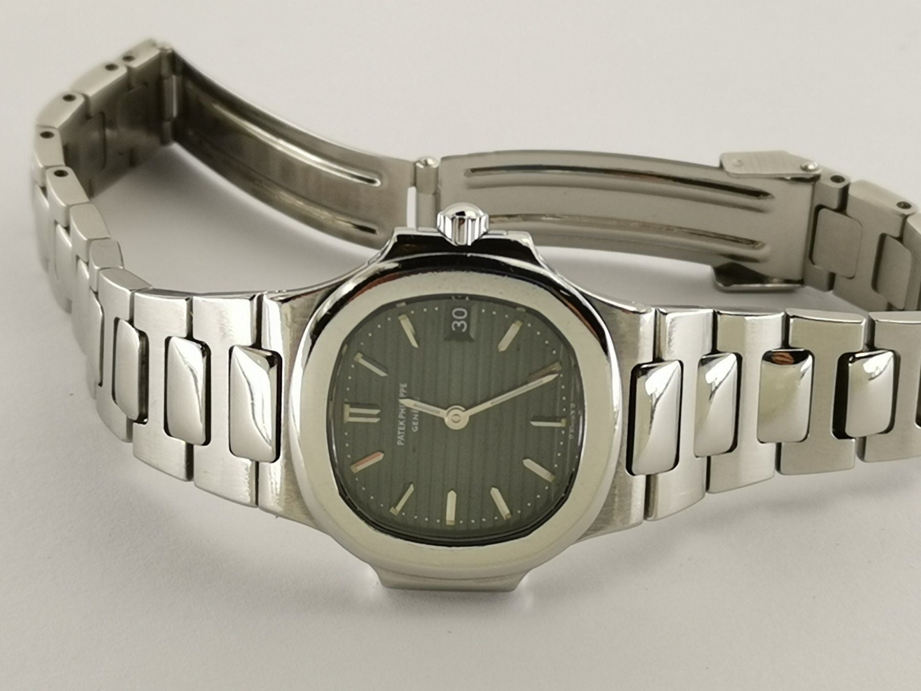 Patek Philippe 47001 nautilus vintage first series