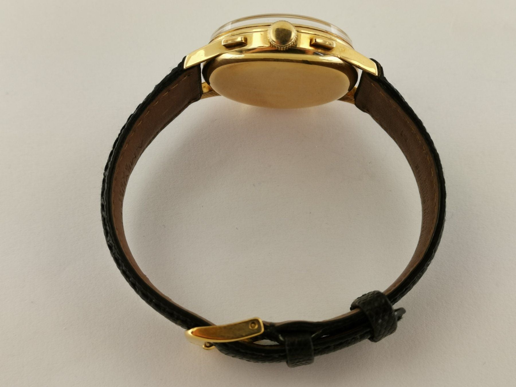 Heuer Triple Calendar Chronograph 18K yellow gold ca.1940