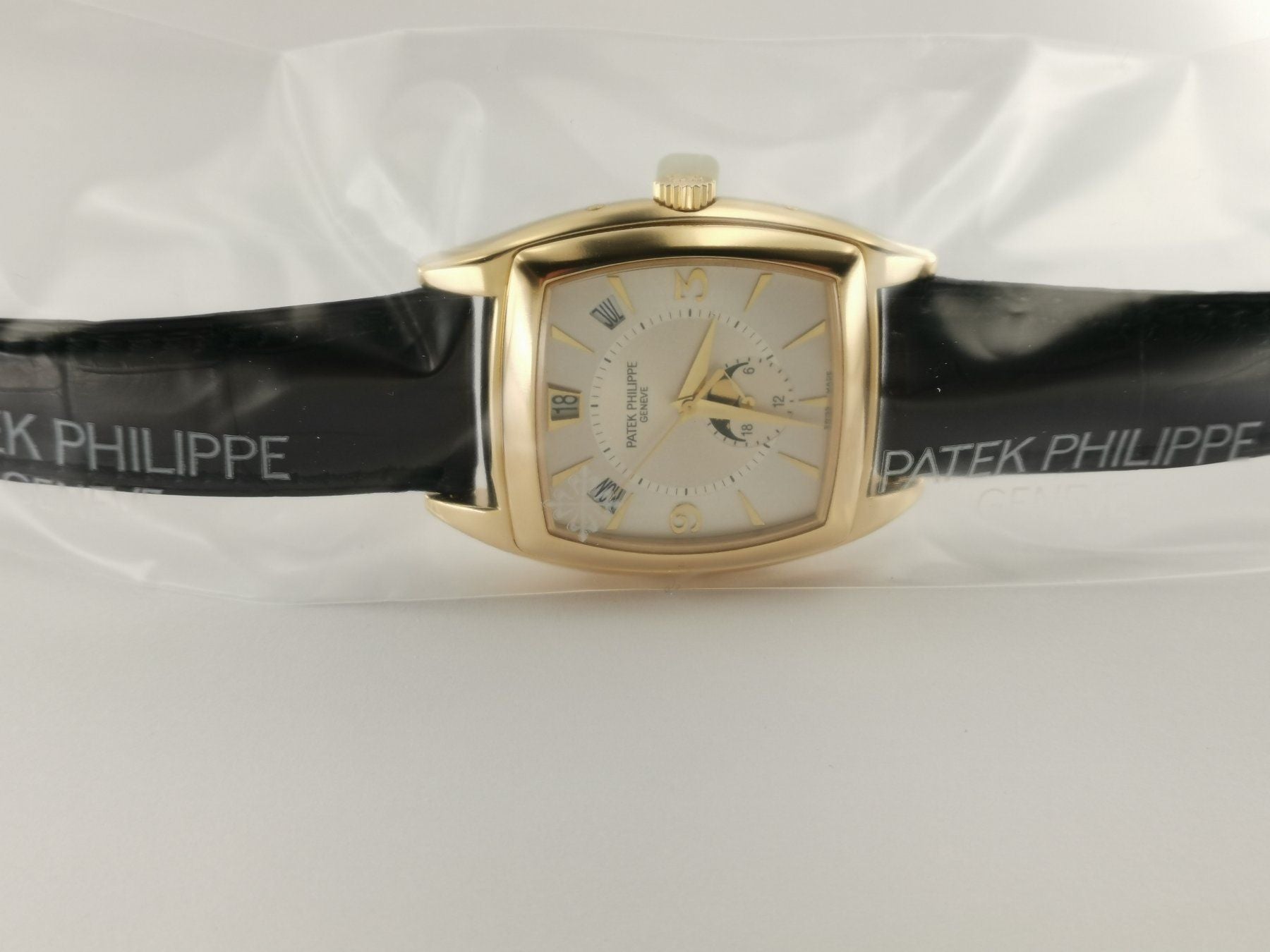 Patek Philippe Gondolo Calendario Jahreskalender 18K Gold