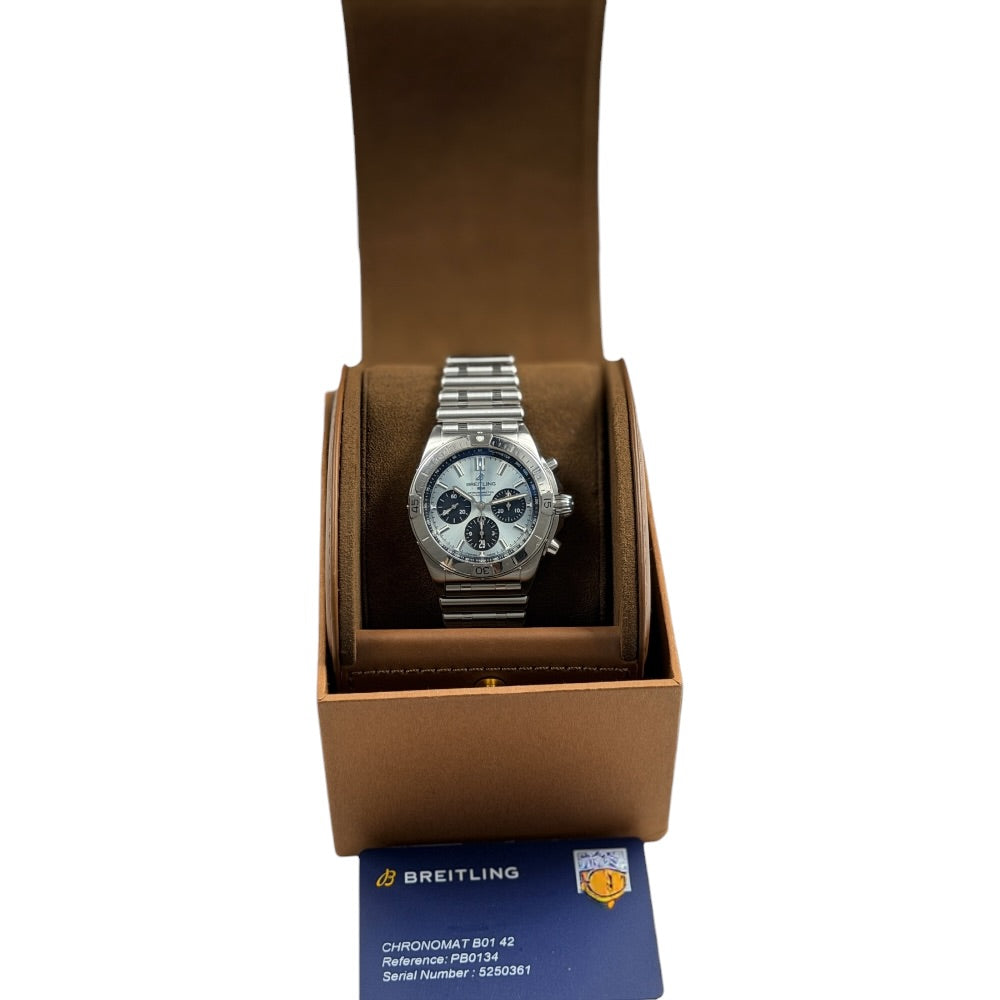 Breitling Chronomat B01 42 - PB0158101C1A1