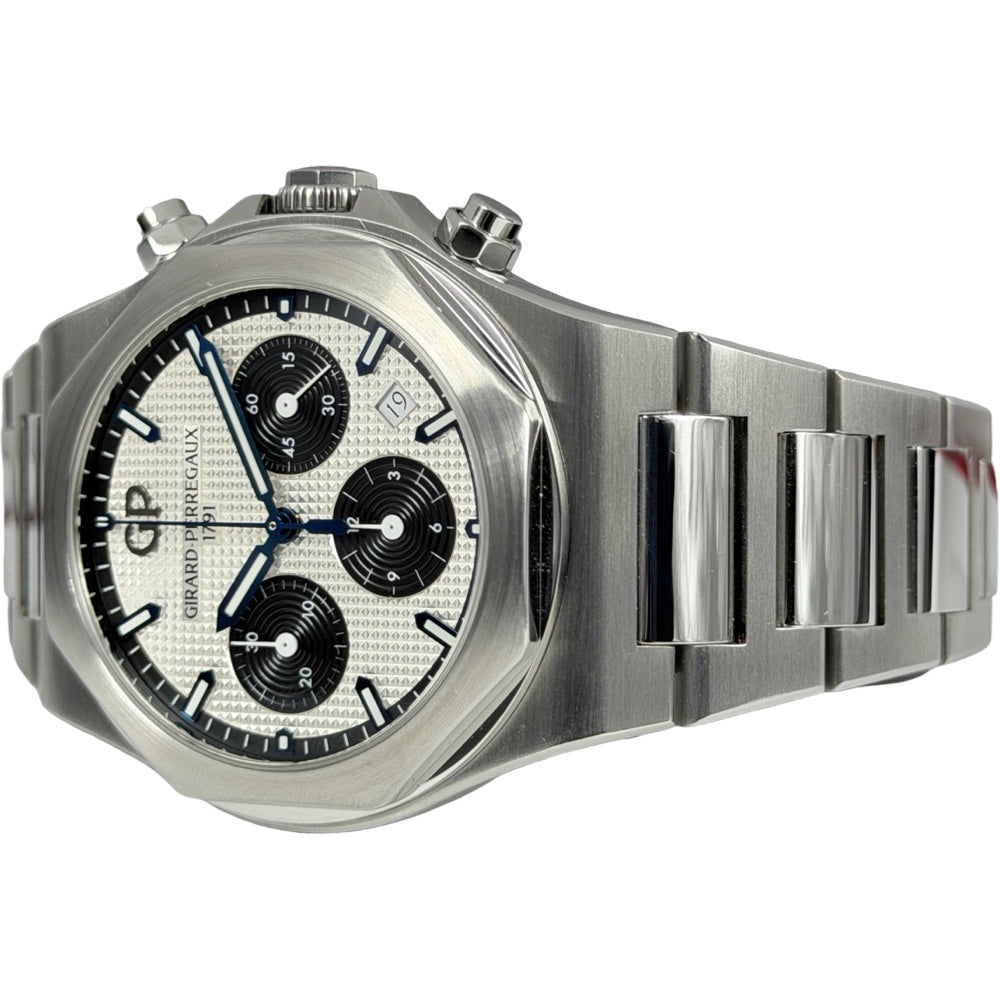 Girard Perregaux Laureato Chronograph - 81020-11-131-11A