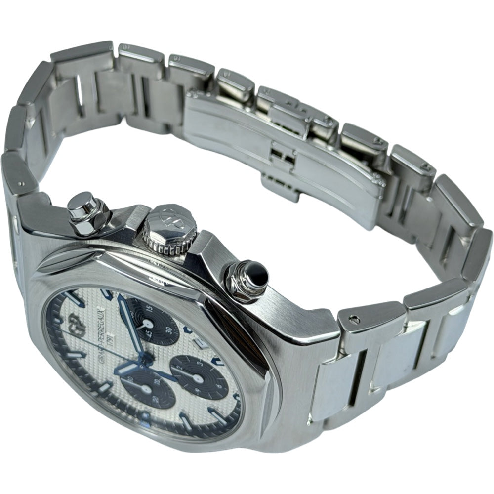 Girard Perregaux Laureato Chronograph - 81020-11-131-11A