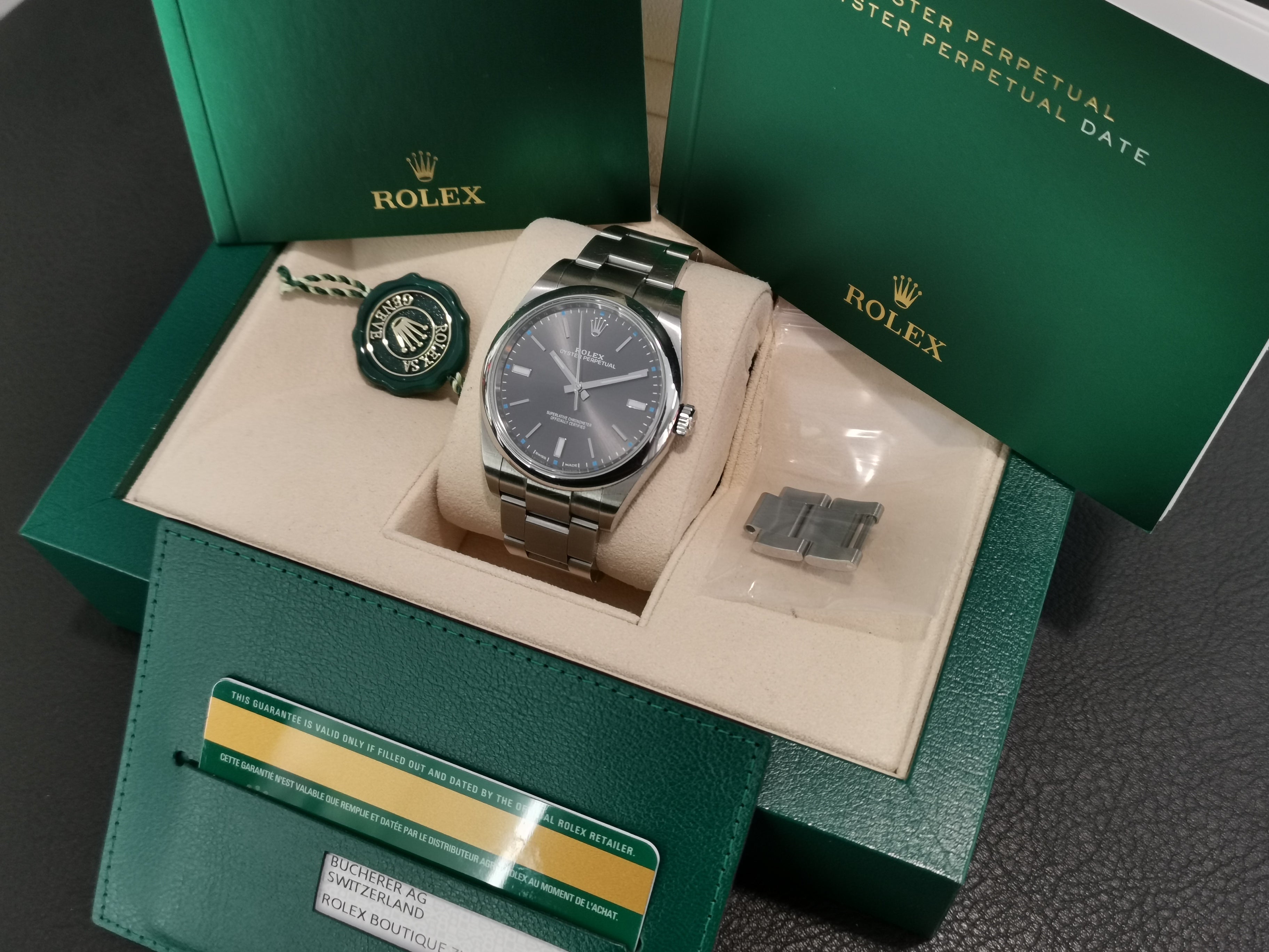 Rolex Oyster Perpetual 39 - 114300