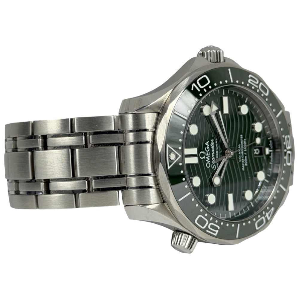 Omega Seamaster Diver 300M grün - 210.30.42.20.10.001