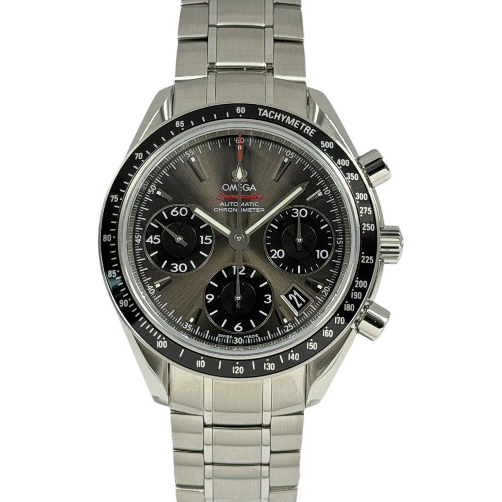 Omega Speedmaster Date - 323.30.40.40.06.001 auf Stargold.ch erhältlich.
