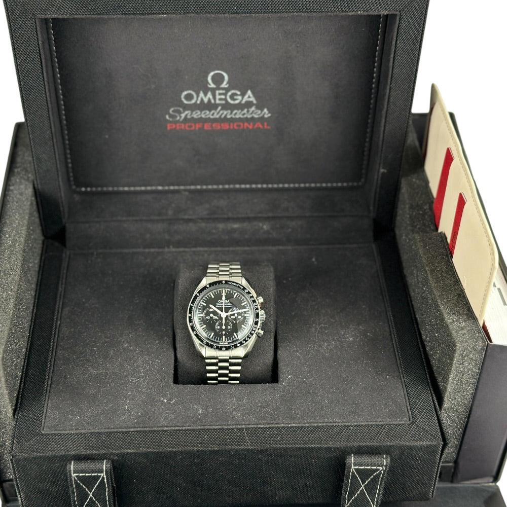 Omega Speedmaster Professional Moonwatch - 31030425001001
