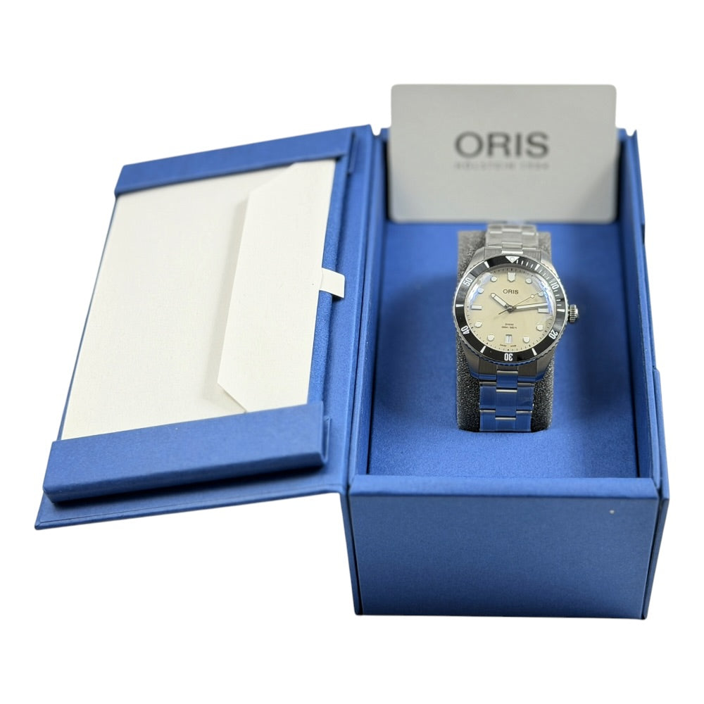 Oris Divers Date 39 - 01 733 7795 4051