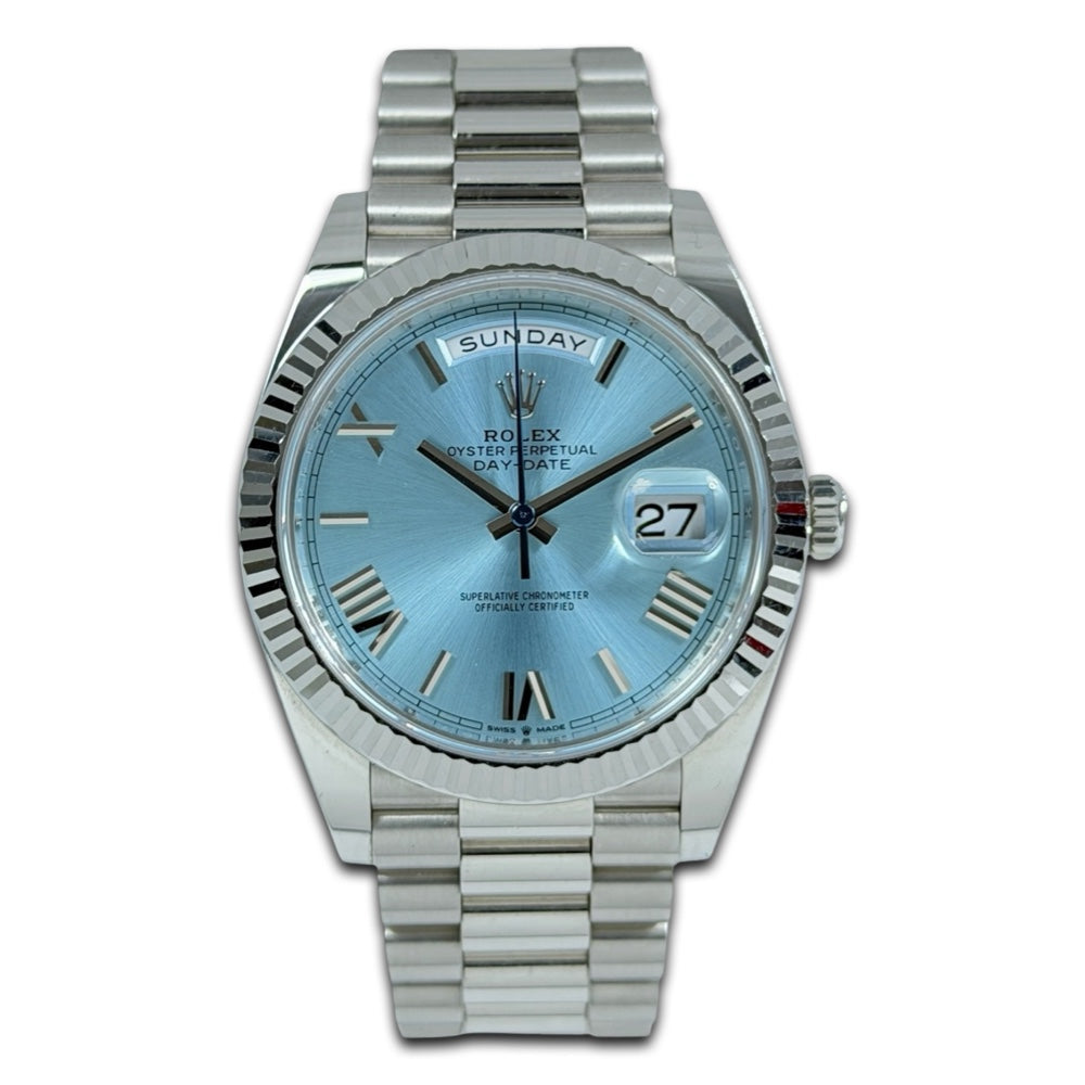 Rolex Day-Date 40 Platin Ice Blue - 228236 auf Stargold.ch erhältlich.