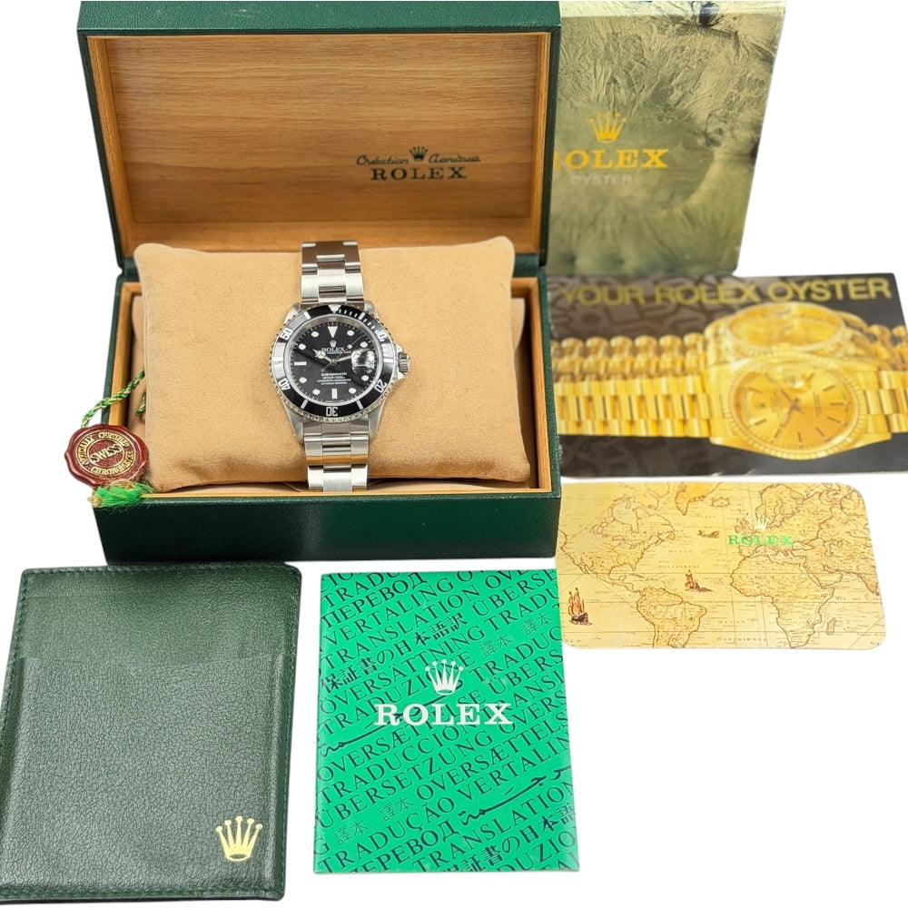 Rolex Submariner Date - 16610