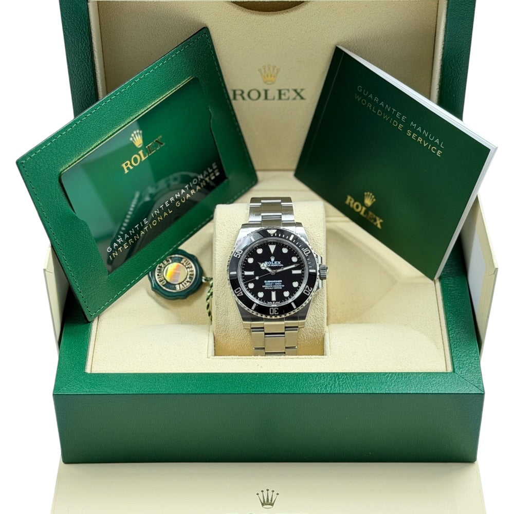 Rolex Submariner (No Date) - 124060