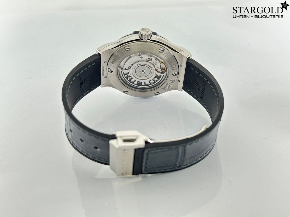 Hublot Classic Fusion Racing Grey - 565.NX.7071.LR - 38mm - 4290 CHF Zürich