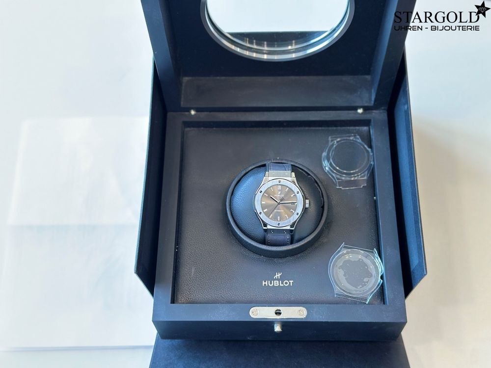 Hublot Classic Fusion Racing Grey - 565.NX.7071.LR - 38mm - 4290 CHF Zürich