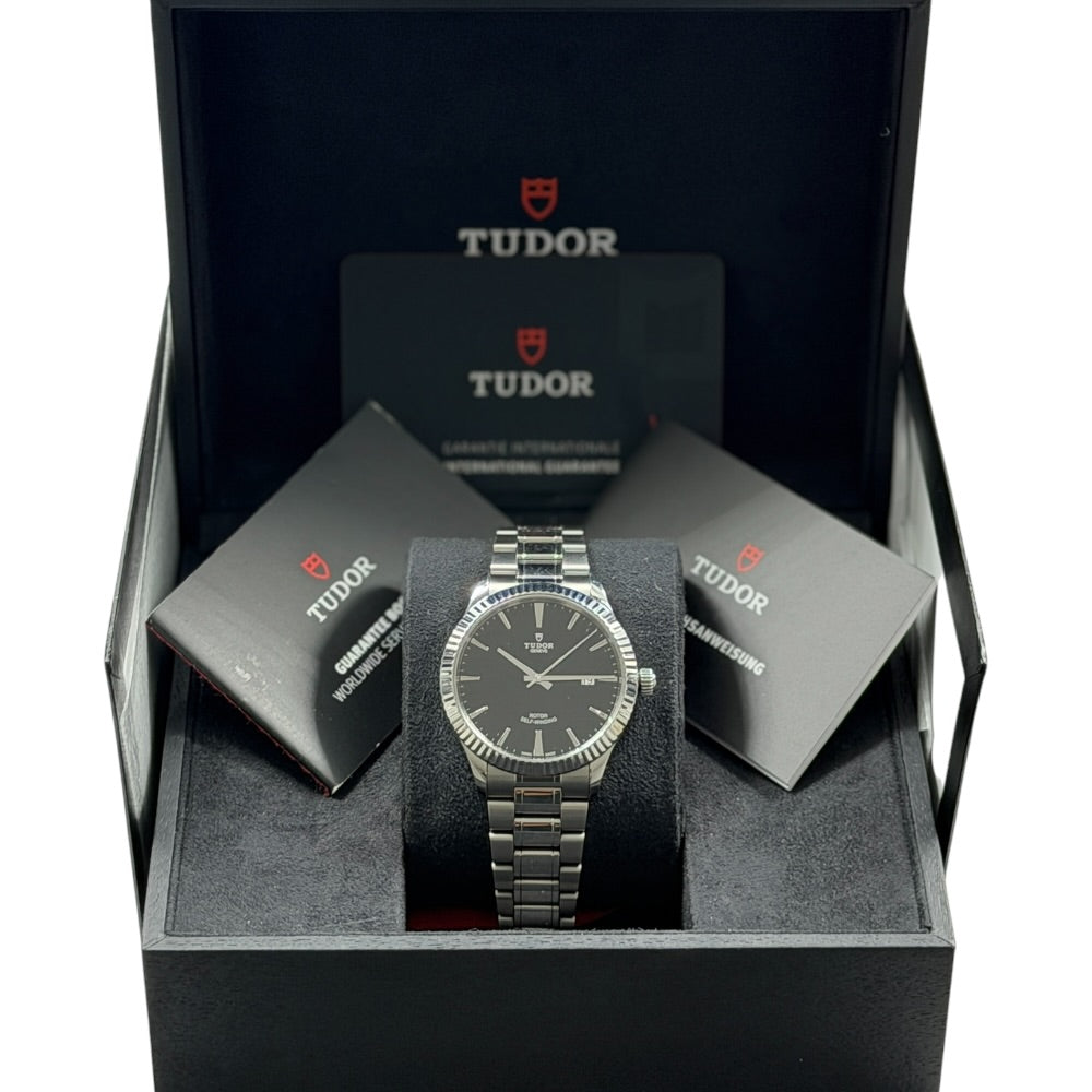 Tudor Style - 12710