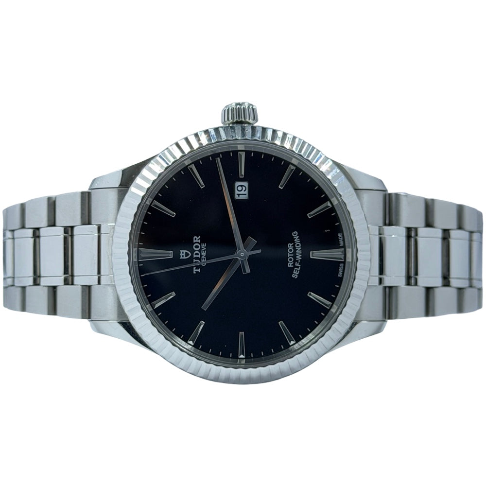 Tudor Style - 12710