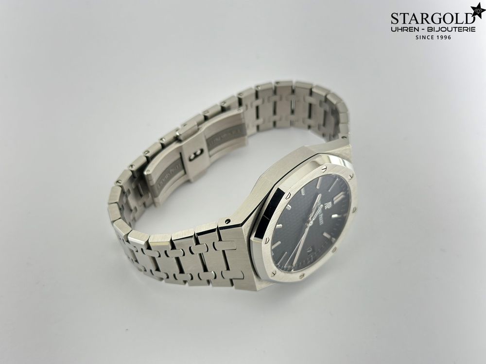 Audemars Piguet Royal Oak - 15500ST.OO.1220ST.03