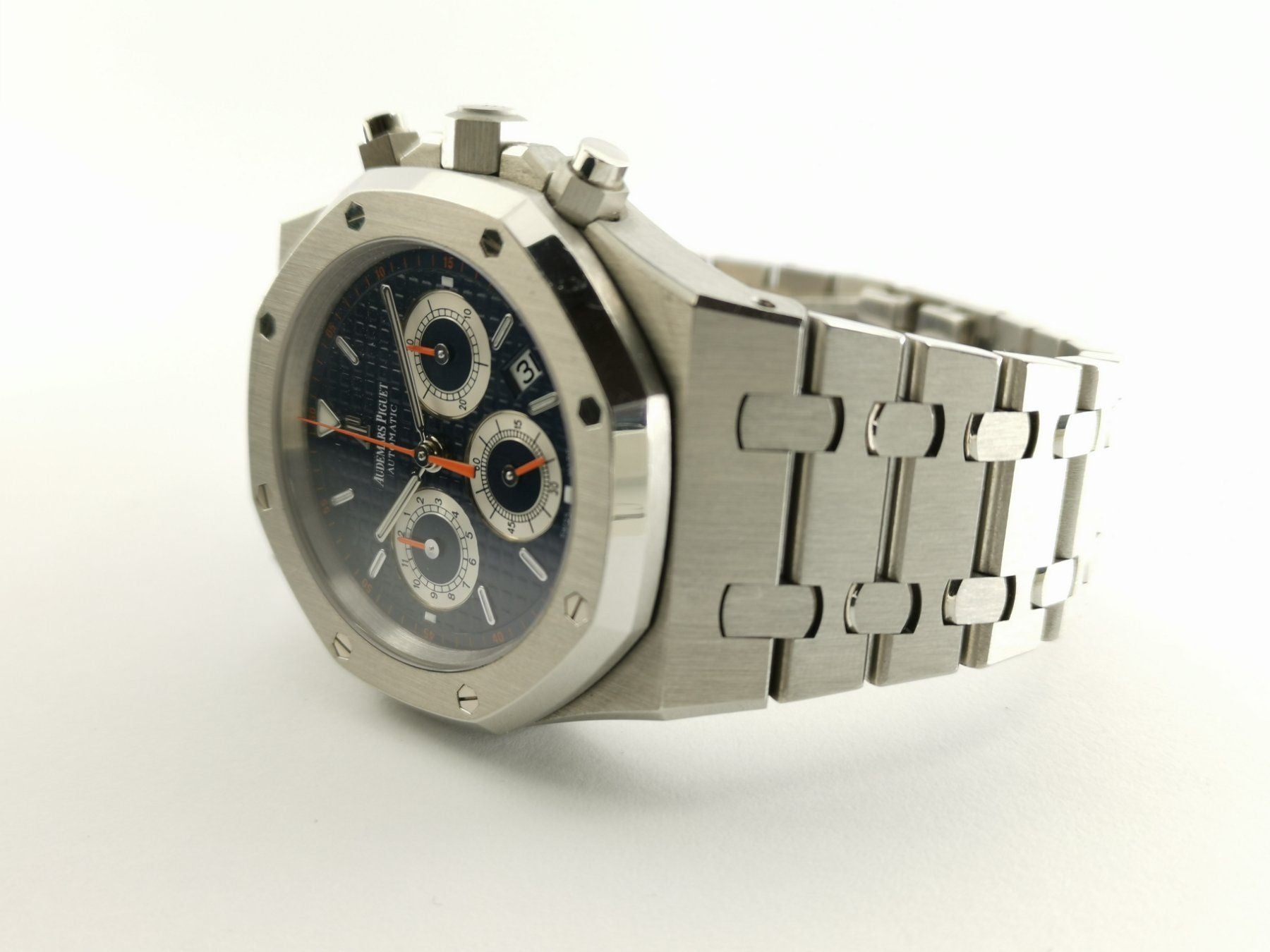 Audemars Piguet Royal Oak Chronograph Blau - 39 mm - 26900 CHF Zürich