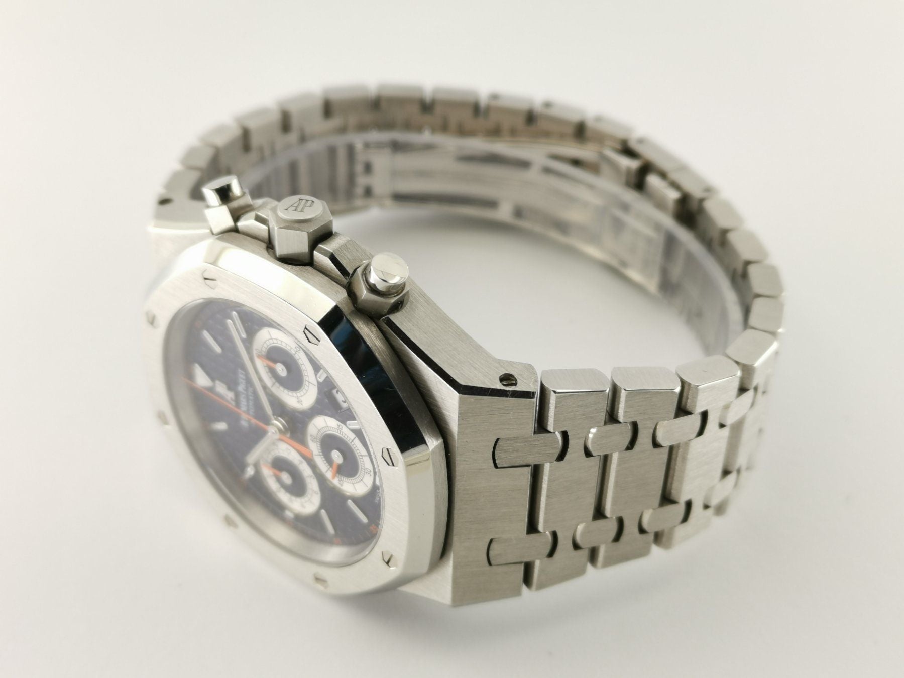 Audemars Piguet Royal Oak Chronograph Blau - 39 mm - 26900 CHF Zürich