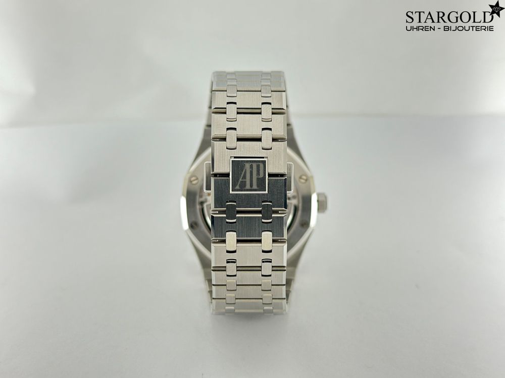 Audemars Piguet Royal Oak Selfwinding - 15510ST.OO.1320ST.02