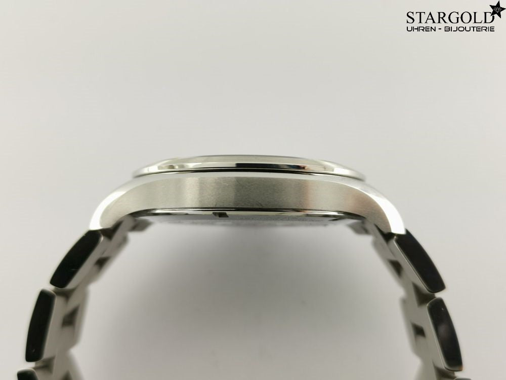 Baume & Mercier Clifton Club - 42mm - 790 CHF Zürich