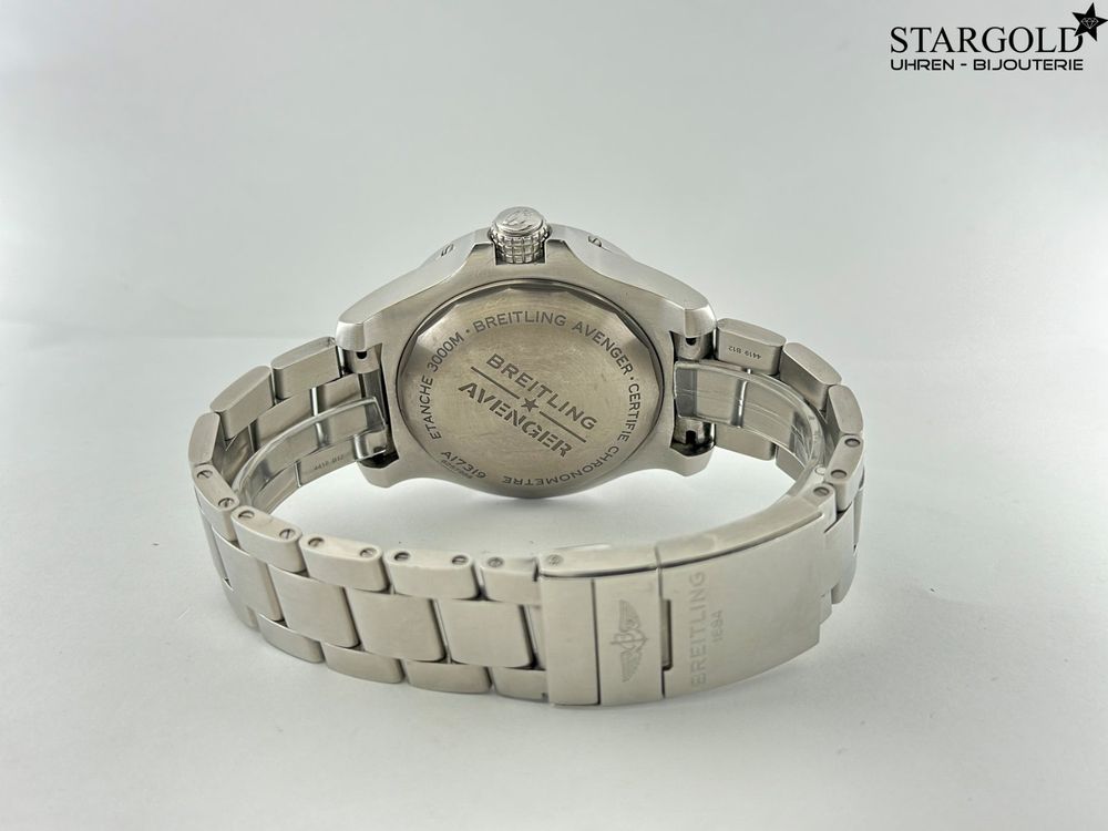 Breitling Avenger - A17319101I1A1