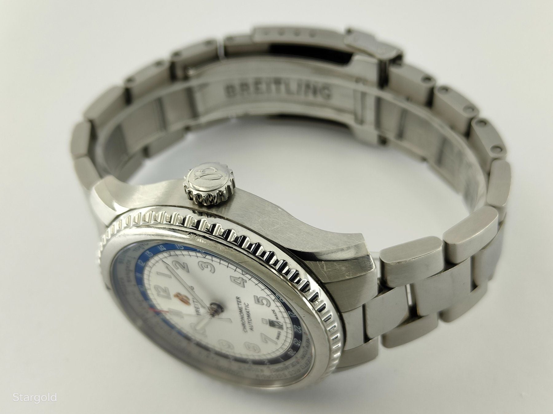 Breitling Aviator 8 B35 Unitime - 43 mm - 4290 CHF Zürich
