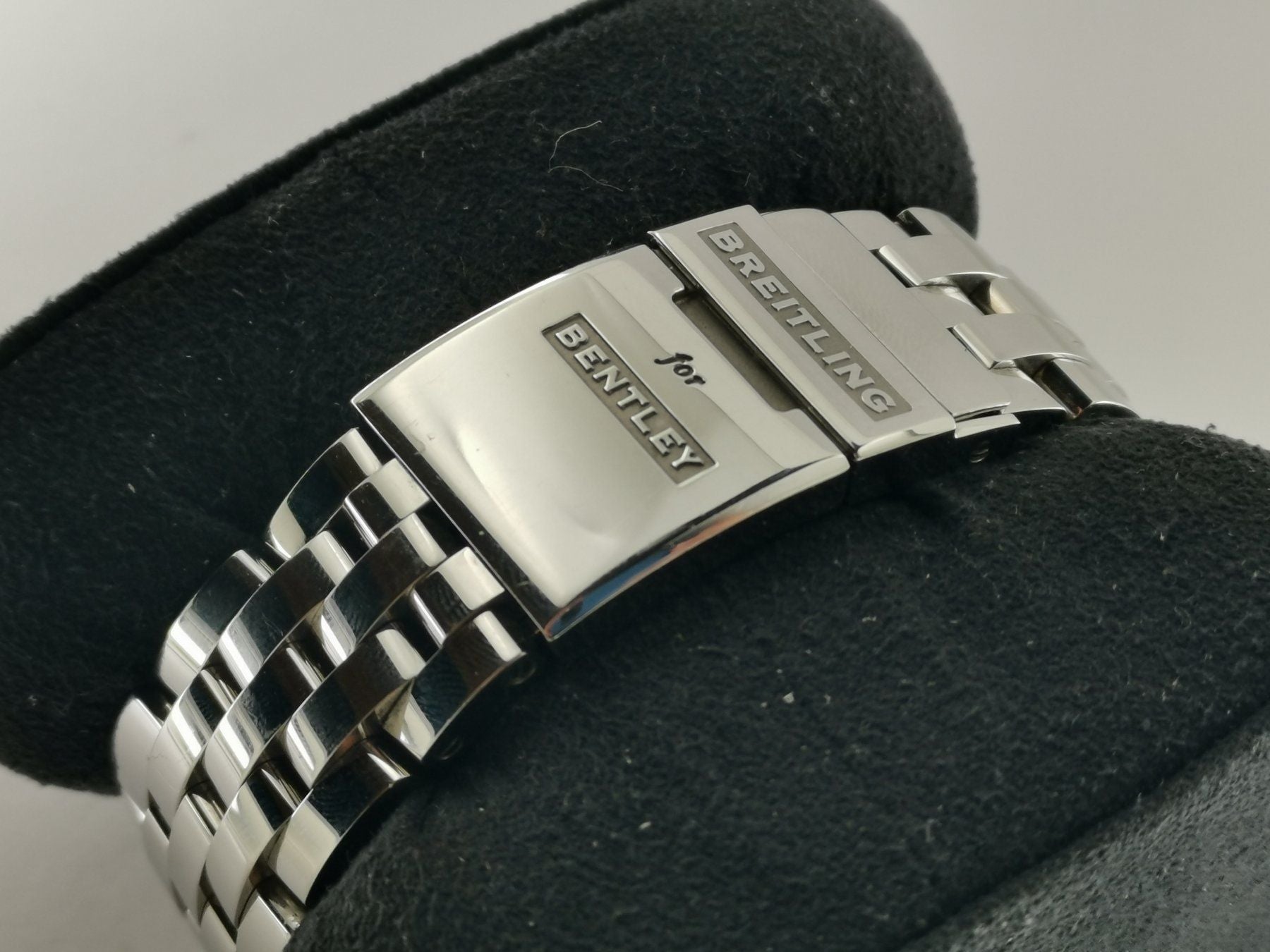 Breitling Bentley GMT A4736212