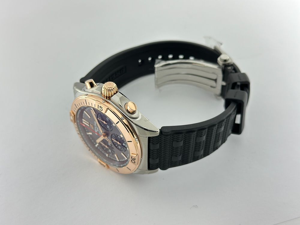 Breitling Chronomat B01 42 - UB0134