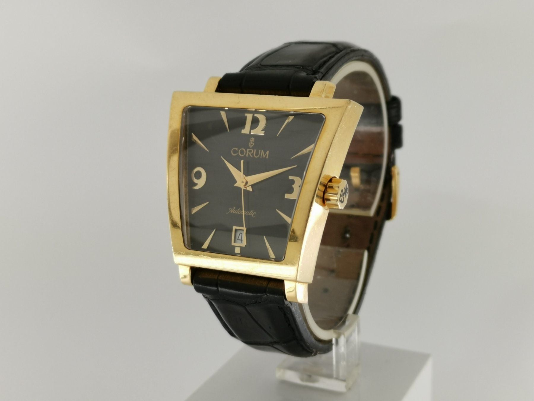 Corum Trapeze Automatik 18K Gelbgold - 82.404.56