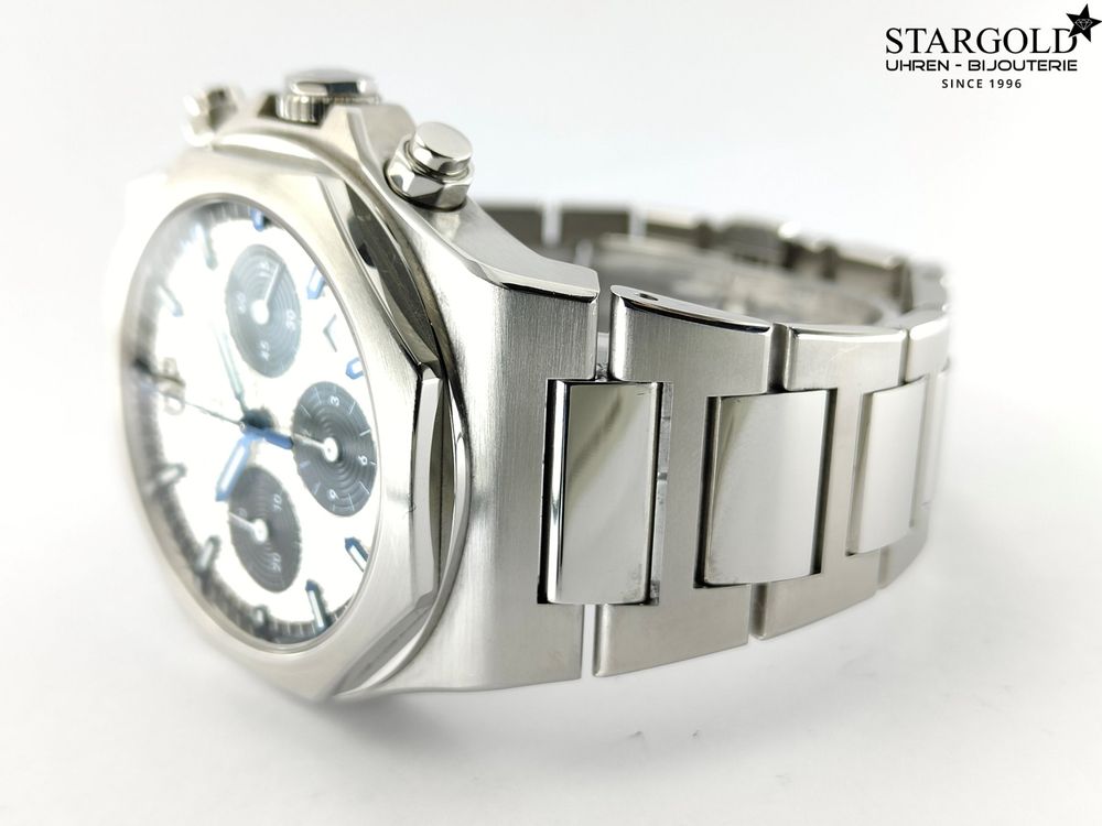 Girard Perregaux Laureato - 81020-11-131-11A - 42mm - 10690 CHF Zürich