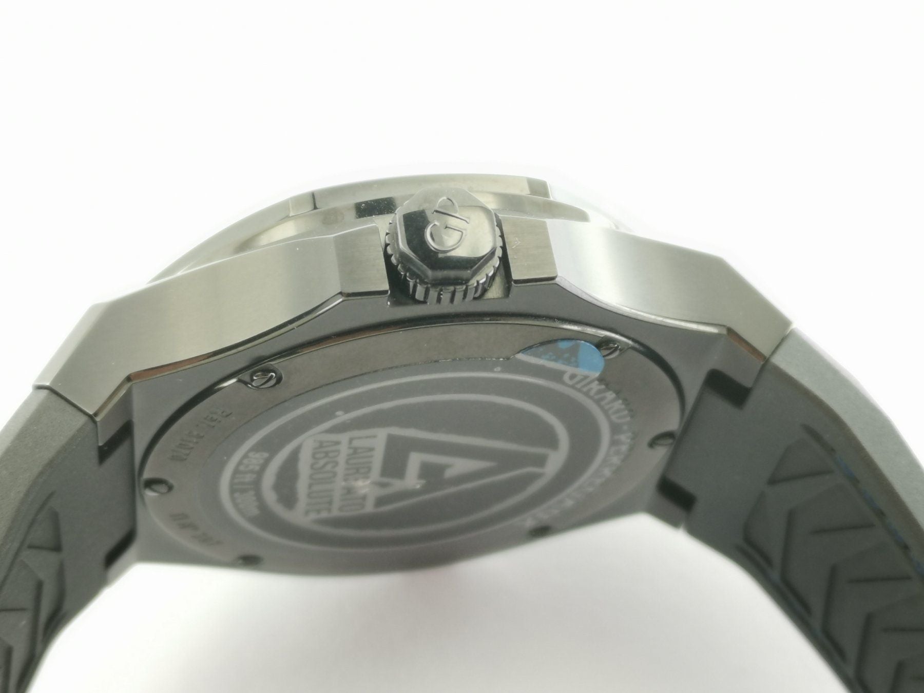 Girard Perregaux Laureato Absolute 44mm