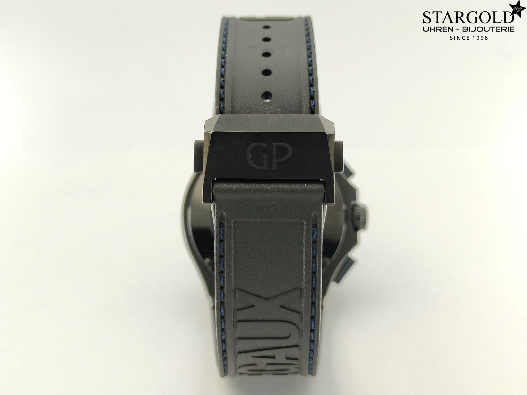 Girard Perregaux Laureato Absolute Chrono -81060-21-491-FH6A - 44 mm - 7590 CHF Zürich