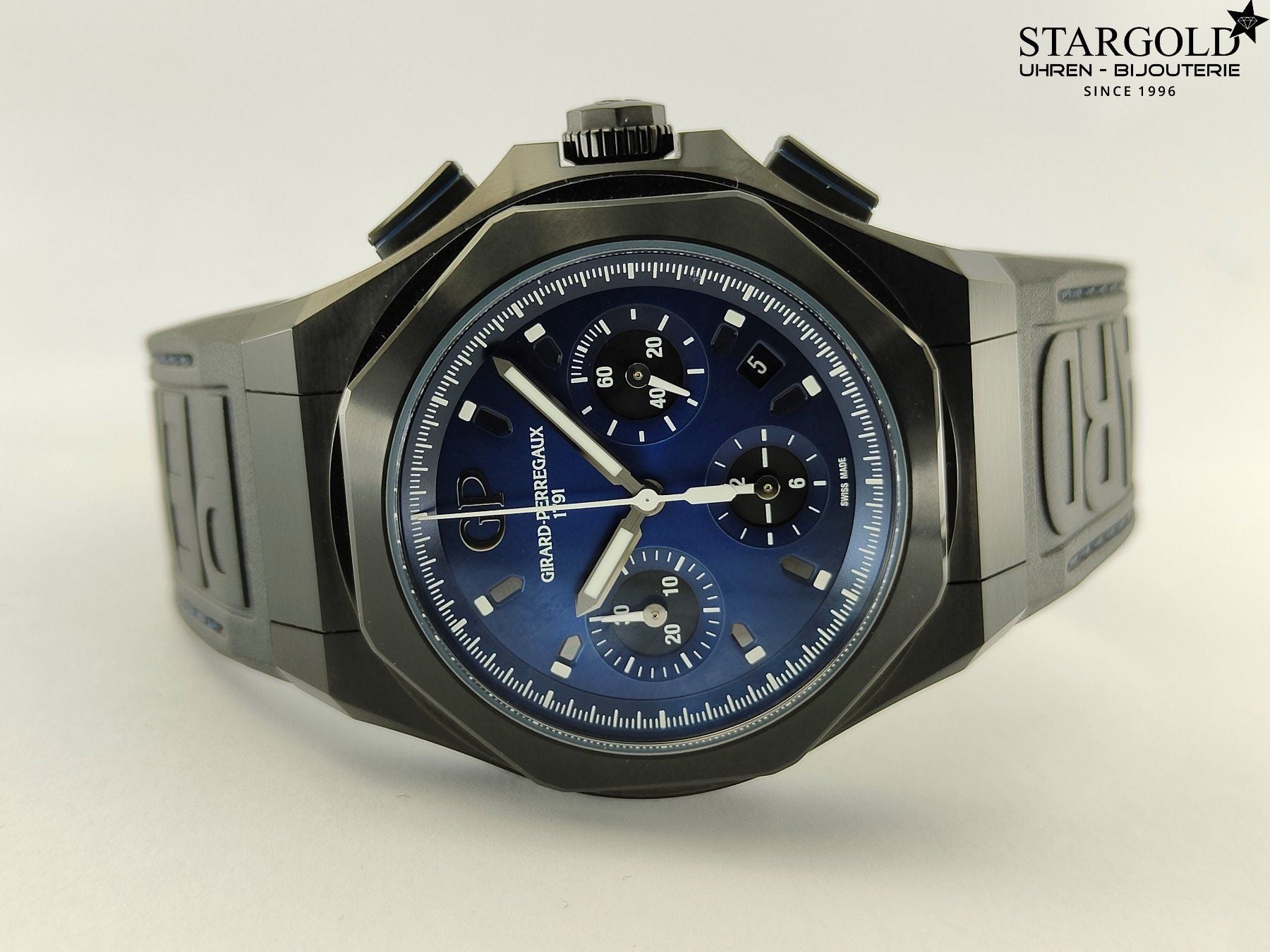 Girard Perregaux Laureato Absolute Chrono -81060-21-491-FH6A - 44 mm - 7590 CHF Zürich