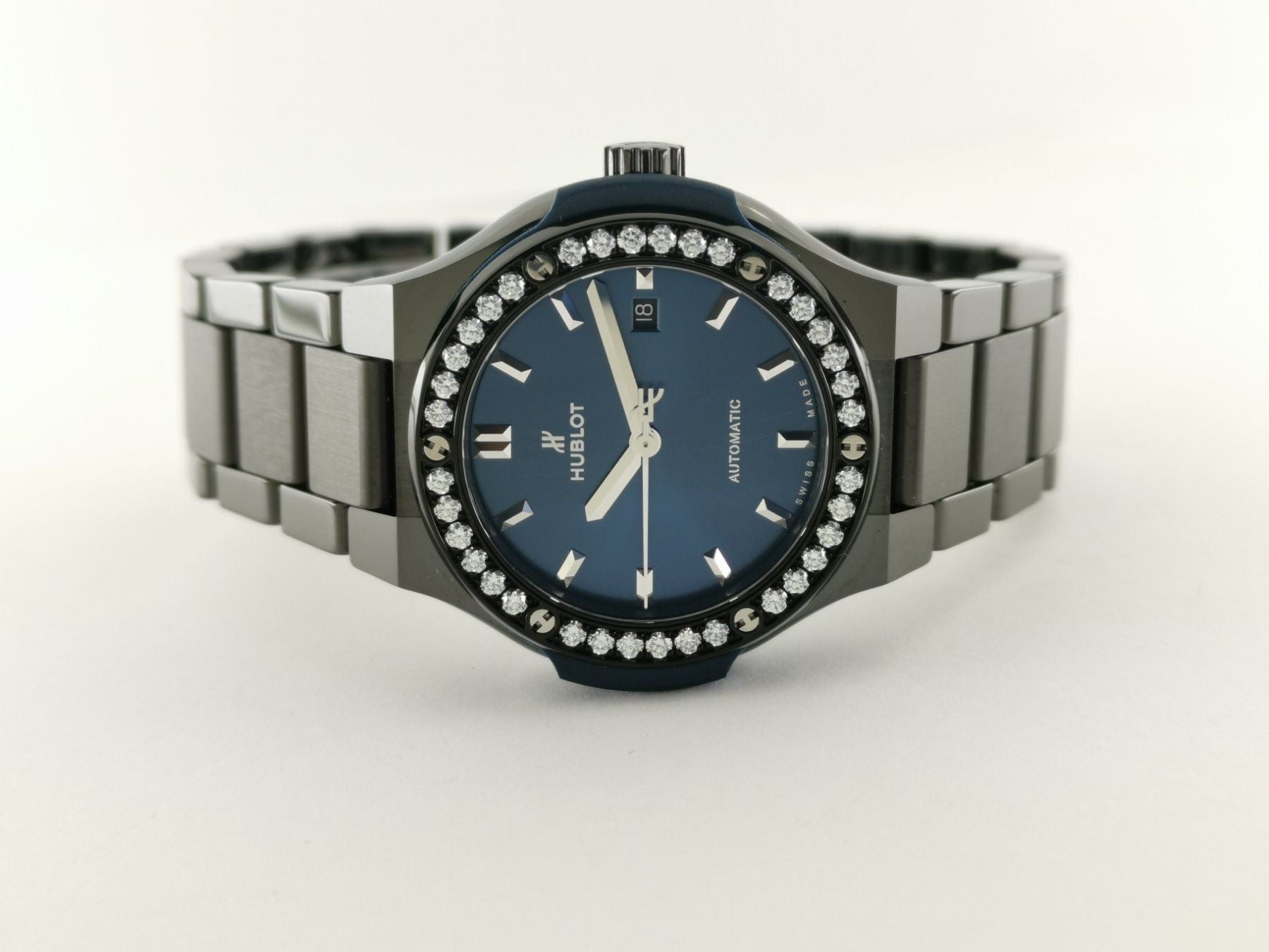 Hublot Classic Fusion Damenuhr mit Diamanten - 33mm - 5900 CHF Zürich