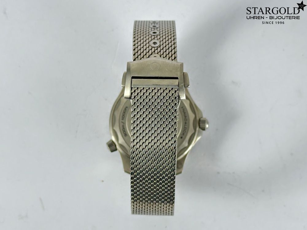 Omega Seamaster Diver 300 - 007 Edition 210.90.42.20.01.001
