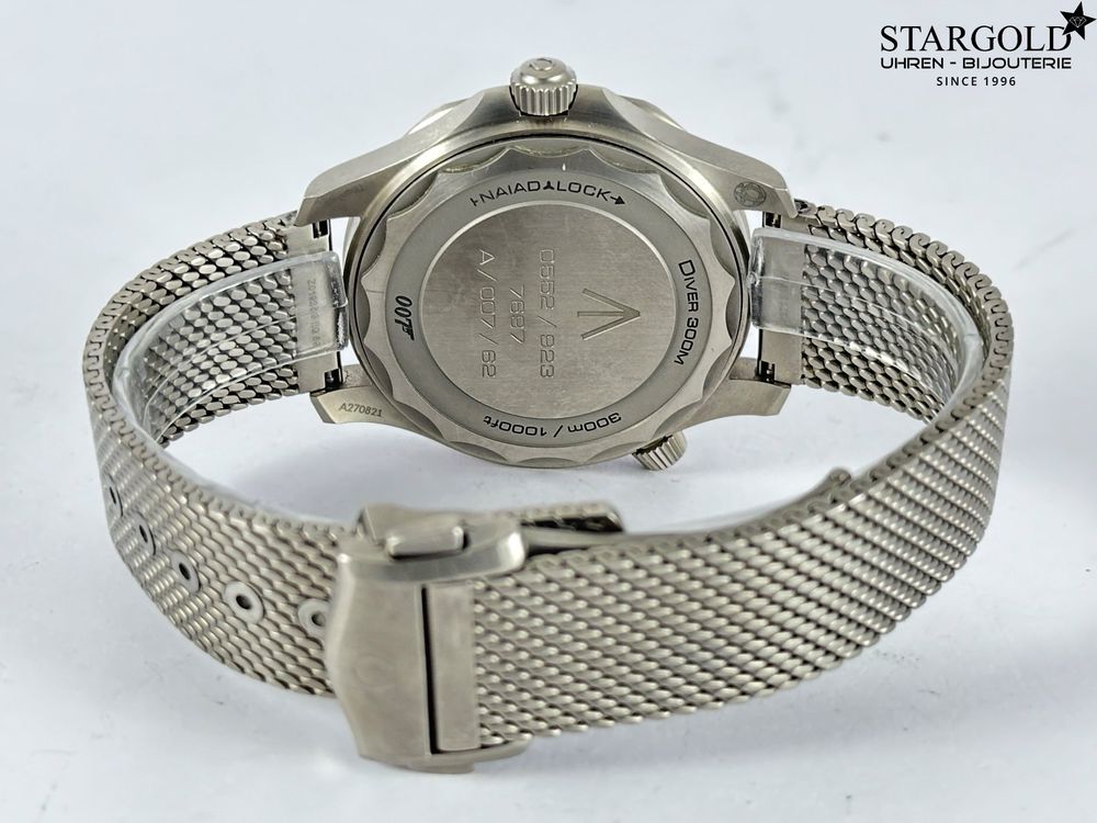 Omega Seamaster Diver 300 - 007 Edition 210.90.42.20.01.001