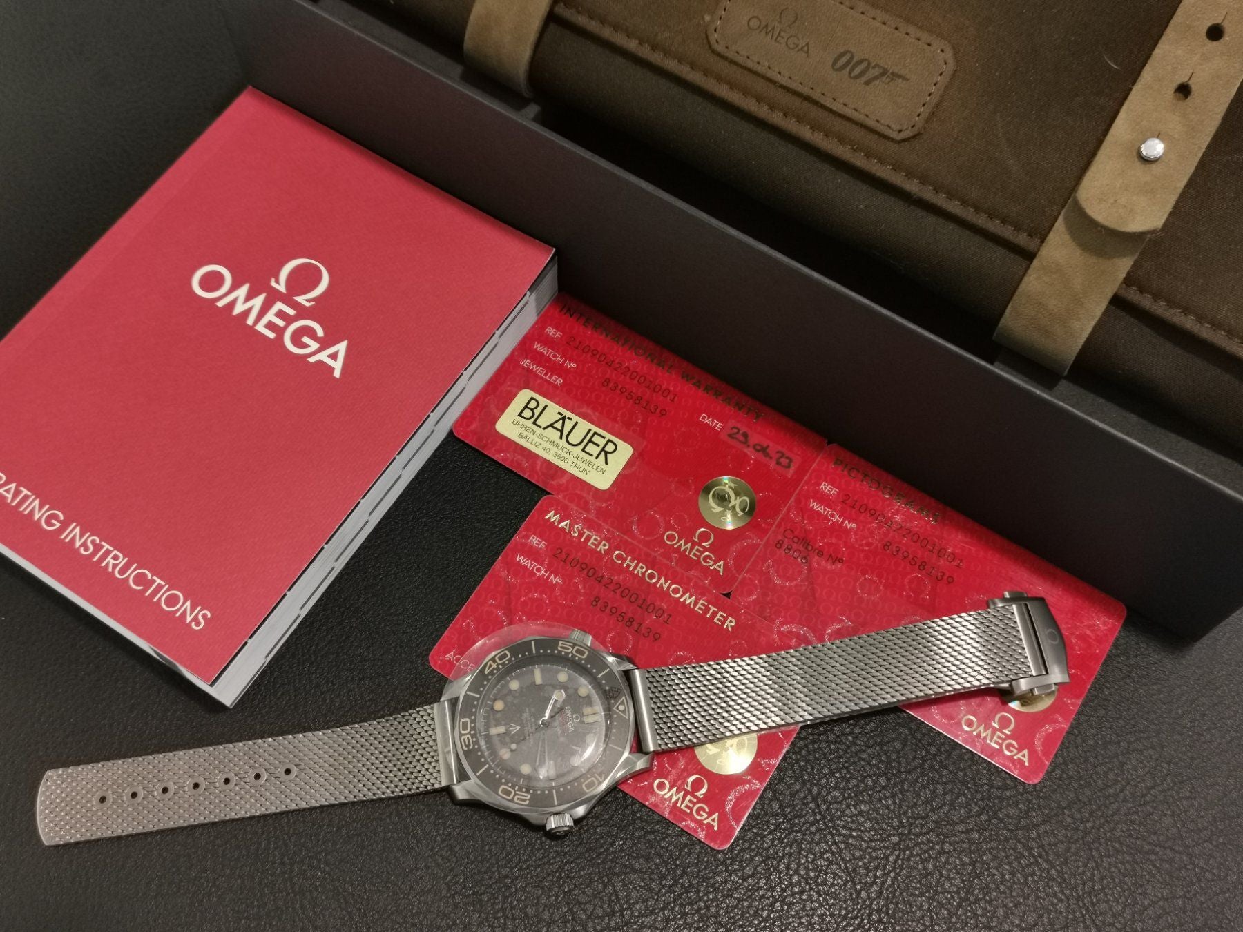 Omega Seamaster Diver 300 M - 007 Edition