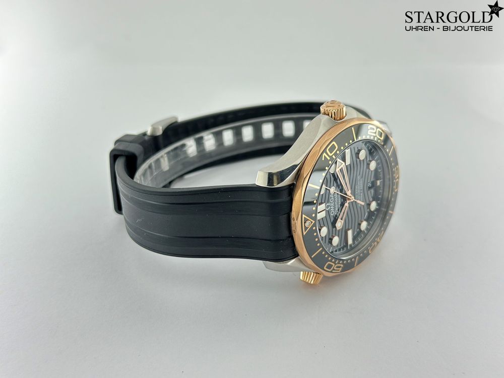 Omega Seamaster Diver 300 M - 210.22.42.20.01.002