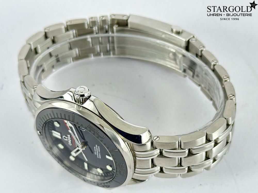Omega Seamaster Diver 300 M - 212.30.41.20.01.003