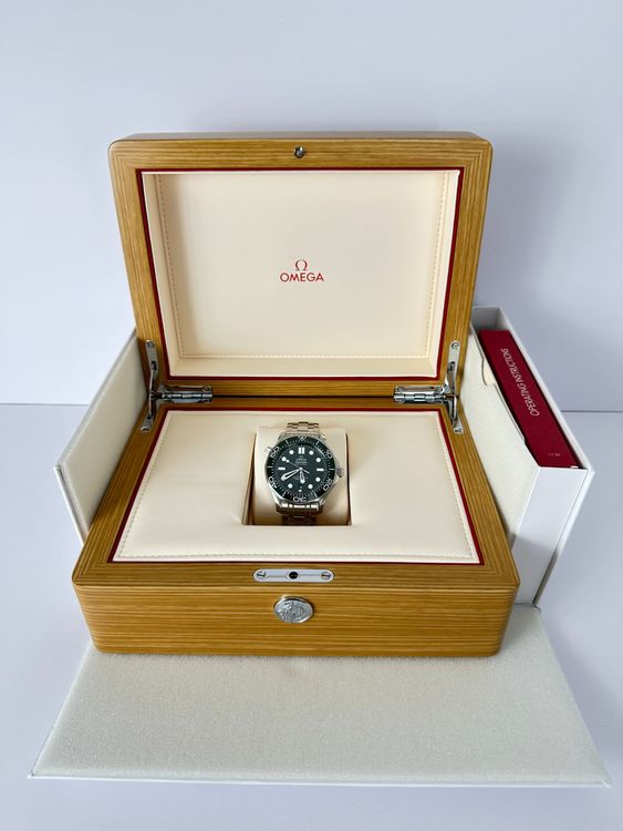 Omega Seamaster Diver 300M - 21030422010001