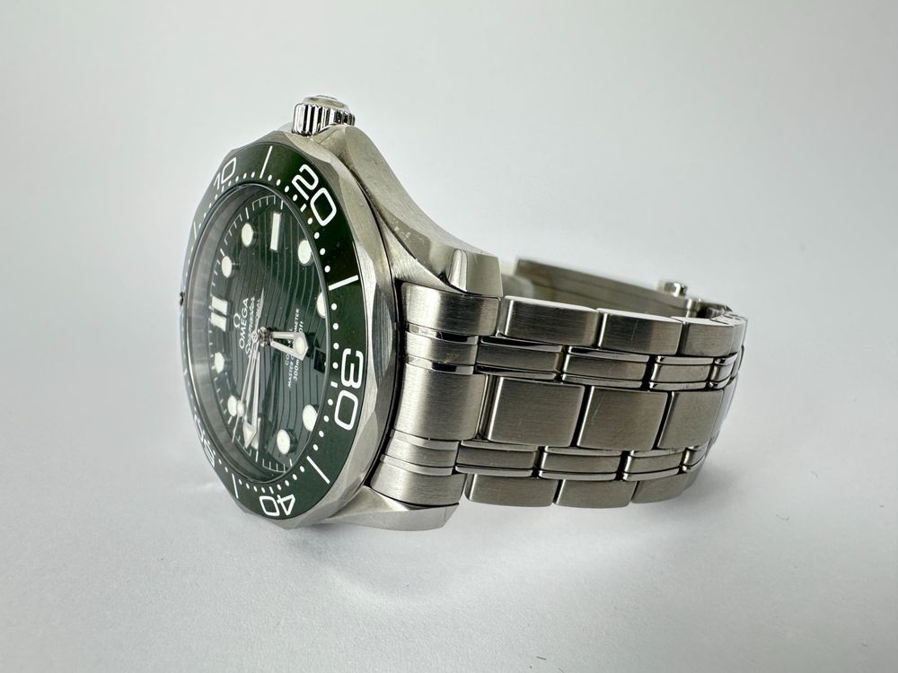 Omega Seamaster Diver 300M - 21030422010001