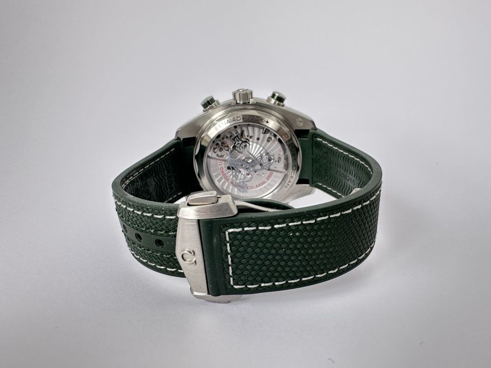 Omega Seamaster Planet Ocean 600M - 215.32.46.51.06.001