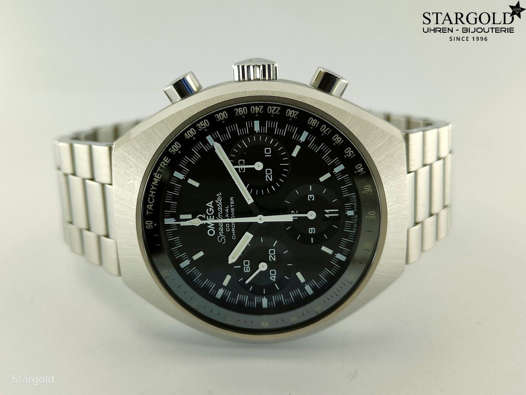 Omega Speedmaster Mark II - 327.10.43.50.01.001