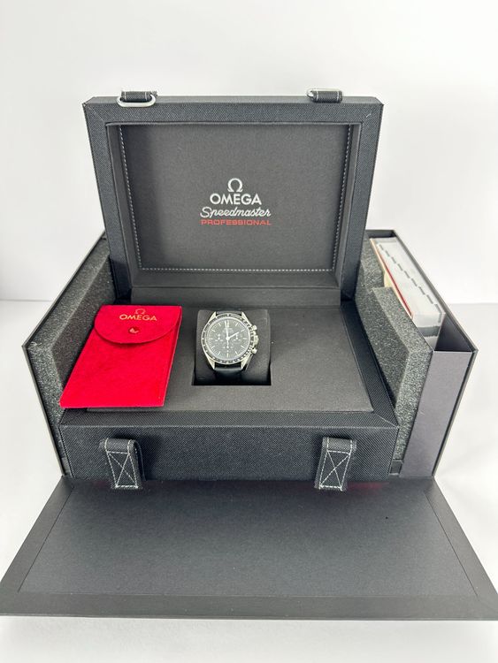 Omega Speedmaster Professional Moonwatch-310.32.42.50.01.002