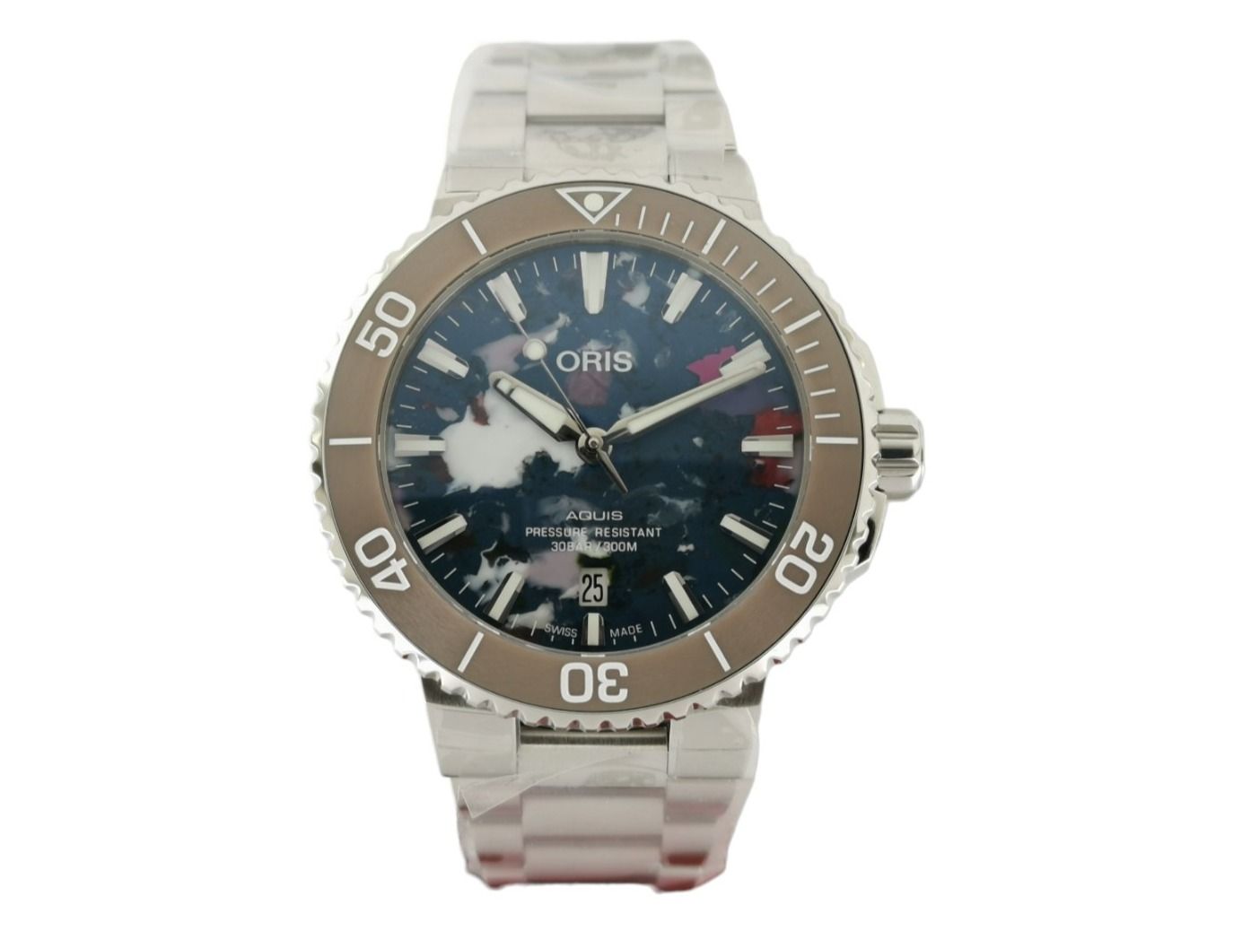 Oris Aquis Date 01.733.7766.4150
